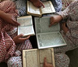 بالصور : بدء المخيمات الصيفية للطلاب والطالبات وإقبال كبير على حفظ القرآن