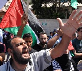 بالصور: الإعتصام الإسبوعى لأهالى الأسرى بالسجون الصهيونية