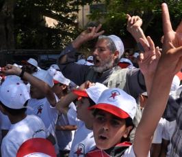 بالصور: الغزيون يحيون ذكرى يوم اللاجئ الفلسطينى