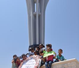 بالصور:أطفال غزة يتضامنون مع أسطول الحرية 2