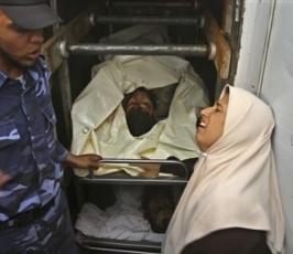 بالصور.. شهيدان في غارة إسرائيلية وسط قطاع غزة