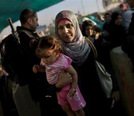 بالصور: المصلون يتوافدون على المسجد الاقصى فى الجمعة الأولى من شهر رمضان المبارك
