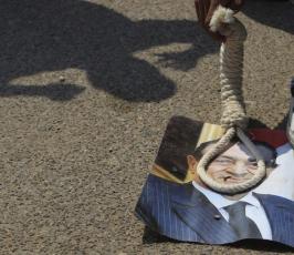 بالصور: إستئناف جلسات محاكمة الرئيس المخلوع حسنى مبارك ونجليه