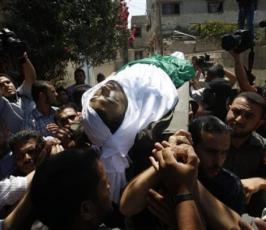 بالصور: جموع غفيرة من أبناء غزة تشيع الشهيد القسامى موسى شتيوى