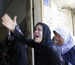 بالصور: جموع غفيرة من أبناء غزة تشيع الشهيد القسامى موسى شتيوى