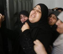 بالصور: سرايا القدس تشييع جثمان الشهيد الأسمر بمدينة رفح