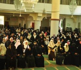 بالصور: دائرة العمل النسائي للجهاد تخرج فوج العودة لتأهيل الداعيات في حفل كبير بغزة