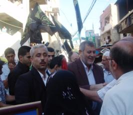 بالصور: القيادى بحركة الجهاد خالد البطش خلال جولة له في مخيم شاتيلا 