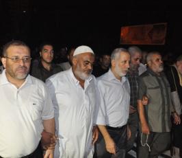 بالصور: الألاف من أنصار الجهاد يشاركون بمسيرة تضامنية مع الأسرى بسجون الإحتلال بغزة