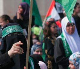بالصور: الدفعة الثانية من مهرجان وفاء الأحرار بساحة الكتيبة بغزة