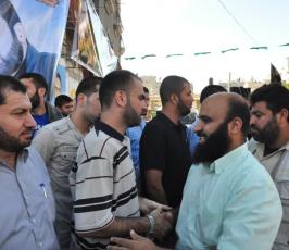بالصور: حركة الجهاد وسرايا القدس تزور الأسرى المحررين بالمنطة الوسطى