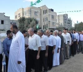 بالصور: حركة الجهاد وسرايا القدس تزور الأسرى المحررين بالمنطة الوسطى