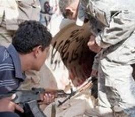 بالصور .. اعتقال القذافي وقتله من قبل الثوار الليبيين