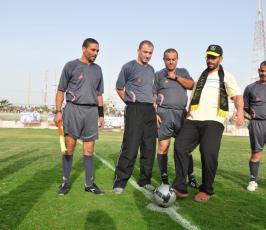 بالصور: الأسيران المحرران خالد الجعيدي والخواجا يفتتحان مباراة على شرف ذكرى الشقاقي