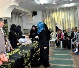 بالصور: الرابطة الإسلامية تكرم الطالبات الفائزات في  المسابقة الثقافية بذكرى استشهاد الدكتورالشقاقي