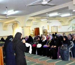 بالصور: الرابطة الإسلامية تكرم الطالبات الفائزات في  المسابقة الثقافية بذكرى استشهاد الدكتورالشقاقي