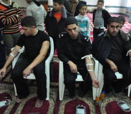 بالصور: الرابطة الاسلامية تنظم حملة تبرع بالدم برفح