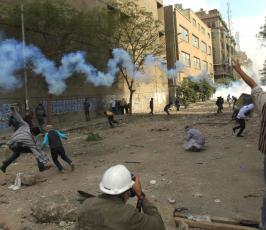 بالصور.. أحداث ميدان التحرير بين المتظاهرين وقوى الأمن