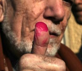 بالصور.. المصريون في اليوم الاول لانتخابات مجلس الشعب