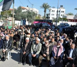بالصور : جمعية واعد بخان يونس تقيم وقفة تضامنية للأسرى المرضى