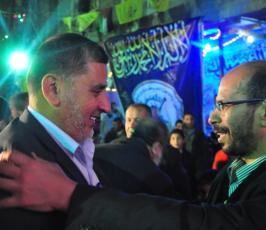 بالصور: مفجر ثورة السكاكين يدخل قفص الزوجية