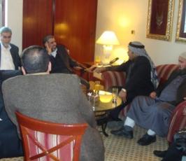 بالصور: الدكتور شلح ونائبه يلتقيان بخنساء فلسطين وأبنائها في مصر