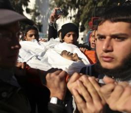 بالصور: تشييع جثمان الشهيد التلبانى بعدما طالته طائرات الحقد الصهيونية بغزة