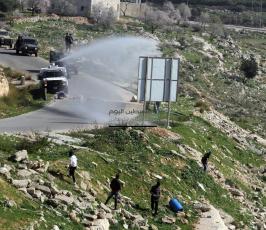 خاص فلسطين اليوم..الاحتلال يقتحم قرية النبي صالح ويقمع المسيرة الأسبوعية