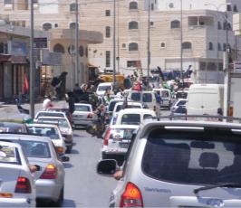 جماهير غفيرة تشيع جثمان الشهيد أبو غوش في دورا بالخليل