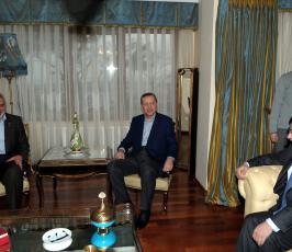 بالصور..هنية يلتقي رئيس الوزراء التركي رجب طيب أردوغان خلال زيارته لأنقرة