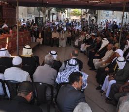 بالصور:الجهاد ترعى صلح عشائري كبير بين عاتلتي "البطريخى"