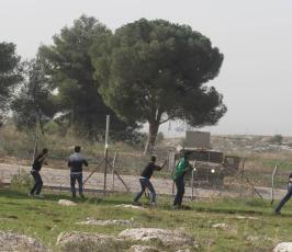 خاص فلسطين اليوم..مواجهات بين الاحتلال وأهالي بدرس غرب رام الله
