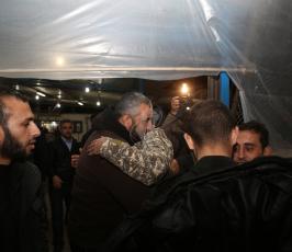 لأسير فراس أبو زيد حفيد خنساء فلسطين الحاجة أم رضوان الشيخ خليل يتنسم عبق الحرية  (13)