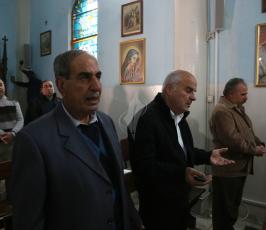 بطريرك القدس  قبيل عيد الميلاد في مدينة غزة ‫(29155724)‬ ‫‬