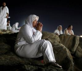 حجاج بيت الله الحرام على جبل عرفات ‫(39715332)‬ ‫‬