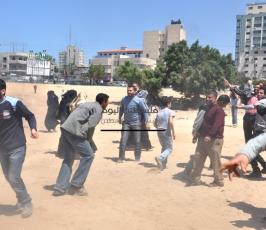 عشرات الغزيين يهاجمون سجن إسرائيلي وسط مدينة غزة