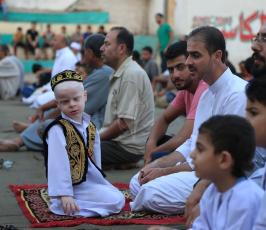  صلاة العيد بالعراء في نادي الشجاعية  ‫(30073239)‬ ‫‬