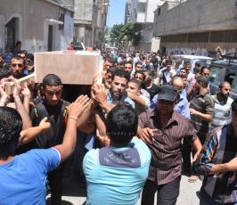 جماهير غفيرة تودع شهيدين من حى الشجاعية