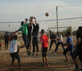 مباريات كرة الطائرة في مخيمات العودة شرق غزة ‫(42467841)‬ ‫‬.JPG