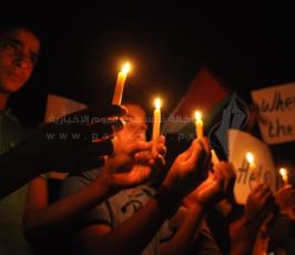مسيرة شموع للأطفال