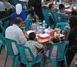 الجهاد الإسلامي تنظم إفطار جماعي للمهاجرين الفلسطينيين من سوريا إلى قطاع غزة