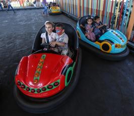 أجواء العيد في ثالث أيامه فى مدينة غزة ‫(39191058)‬ ‫‬
