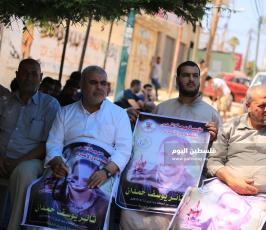 صلاة الجمعة أمام مقر الصليب  ‫(35652117)‬ ‫‬.JPG