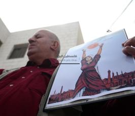 أهالي الأسرى يواصلون إعتصامهم برام الله تضامناً مع أبنائهم في سجون الاحتلال