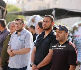 حشود جماهيرية بعزاء الدكتور رمضان (28).JPG
