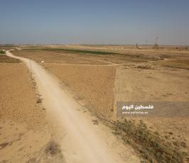 مزارعين على حدود غزة (2).JPG