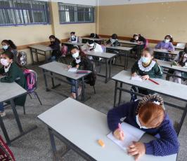 طلبة المرحلة الابتدائية في المدارس الحكومية يعودون لمدارسهم (9)