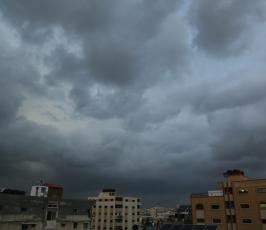 منخفض الباردة على شاطئ بحر مدينة غزة (1)