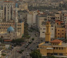 عودة الحياة الطبيعية في قطاع غزة بعد قرار منع التجول الكامل يومي الجمعة والسبت للحد من انتشار فيروس كورونا (3)