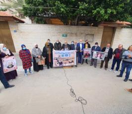 وقفة للاتحاد العام لعمال فلسطين أمام الصليب بغزة تضامناً مع الأسرى (9)